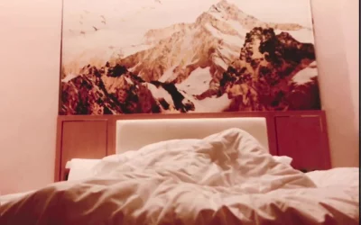 瑜伽老师天花板女神VS母狗27秒手势验证